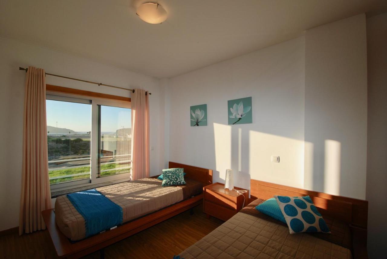 Solar - Sea View Apartment With Pool Sao Martinho do Porto Bagian luar foto